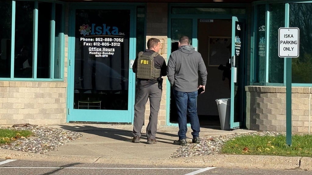 Federal law enforcement officers in Twin Cities Thursday for "court-authorized investigative activity," FBI says — Savage Business news